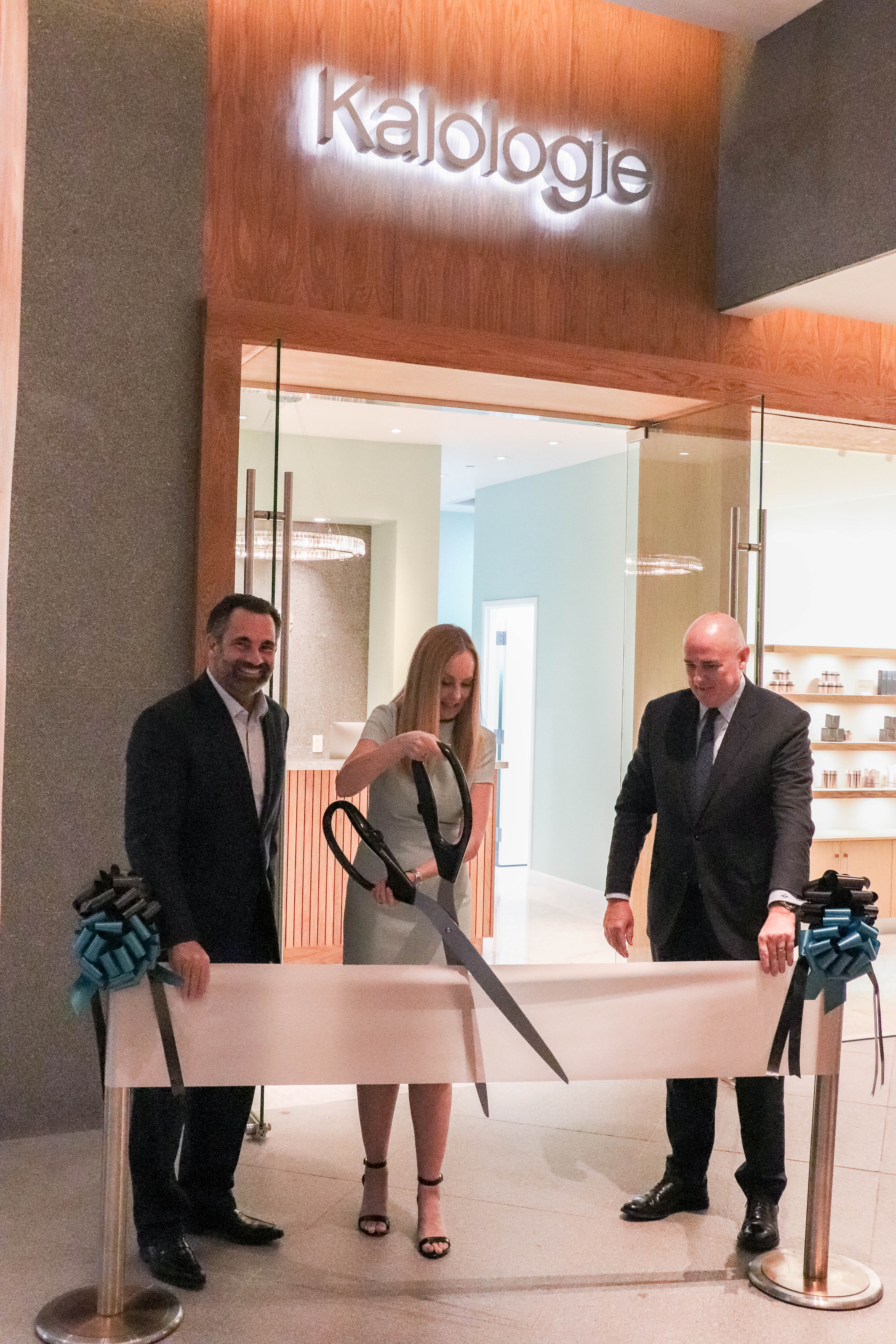 Kalologie Ribbon Cutting